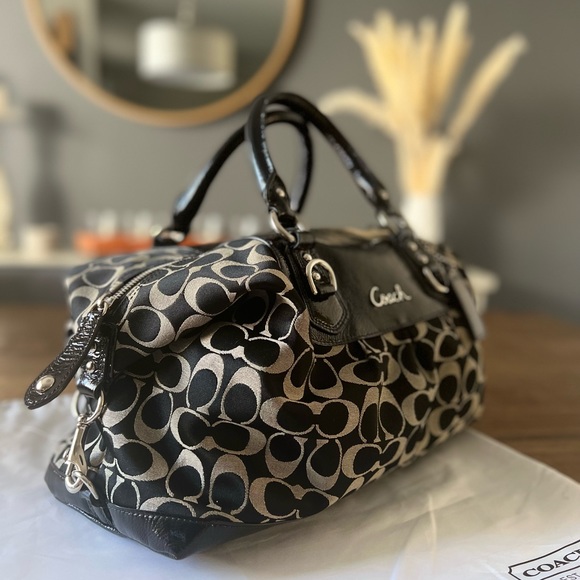 COACH Signature fabric and leather satchel - Picture 7 of 8